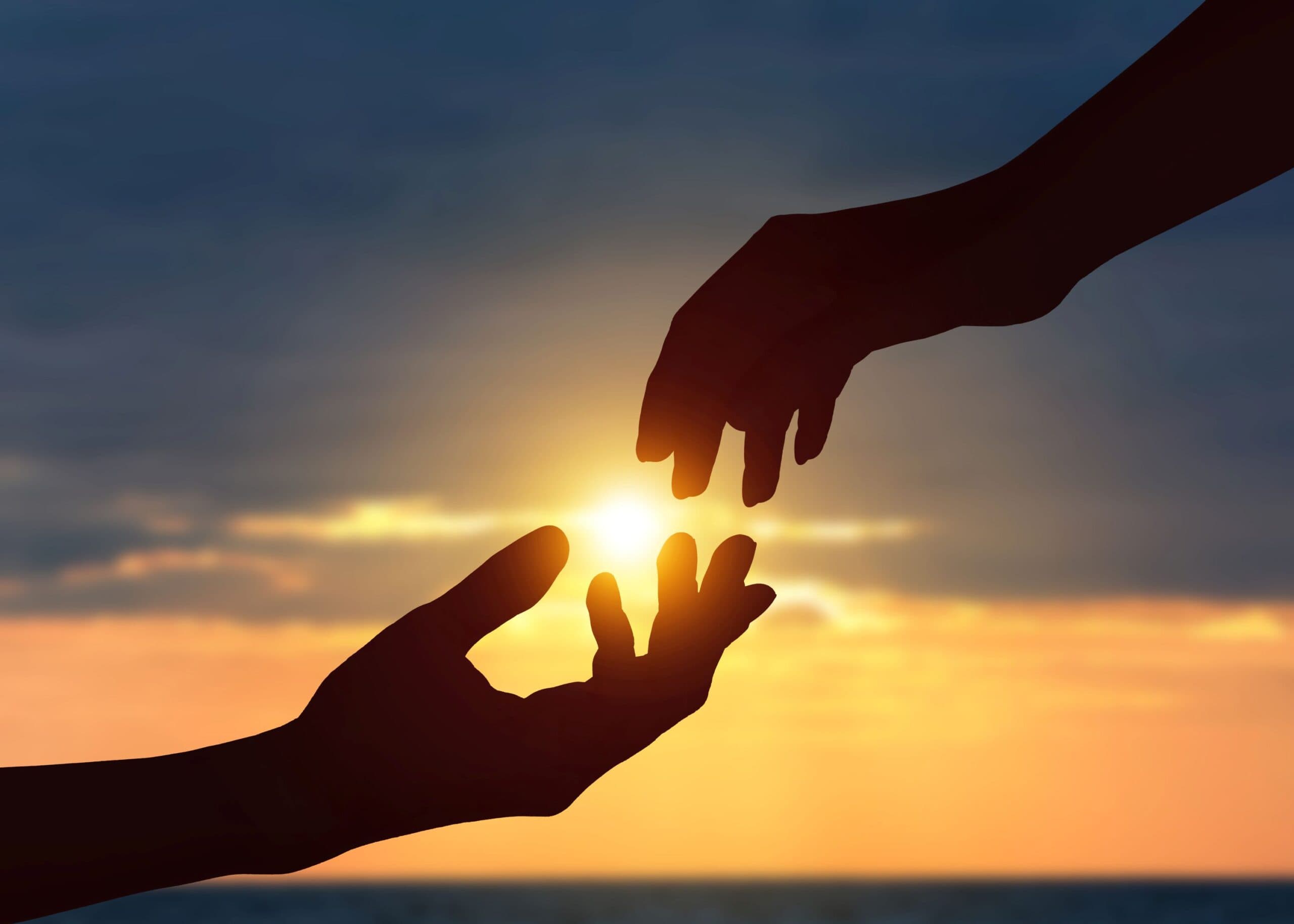 Façade méditerranéenne en pierre au coucher du soleil — Pôle des Solidarités